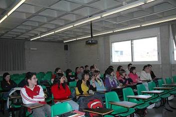 La primera carta: neix una il·lusió
